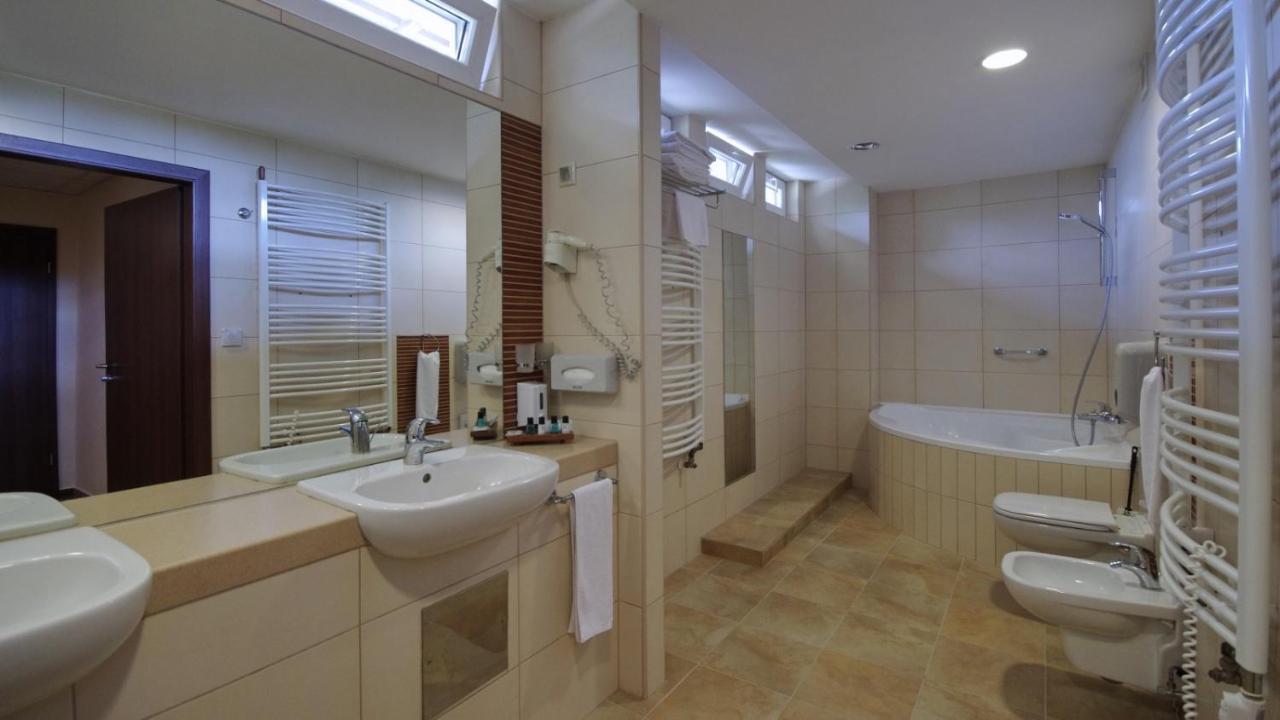 Wellness Hotel Gyula Luaran gambar
